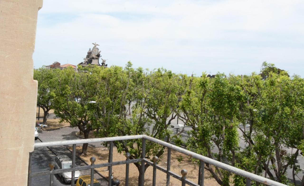 House Holidays A.S. Rooms Catania Bagian luar foto